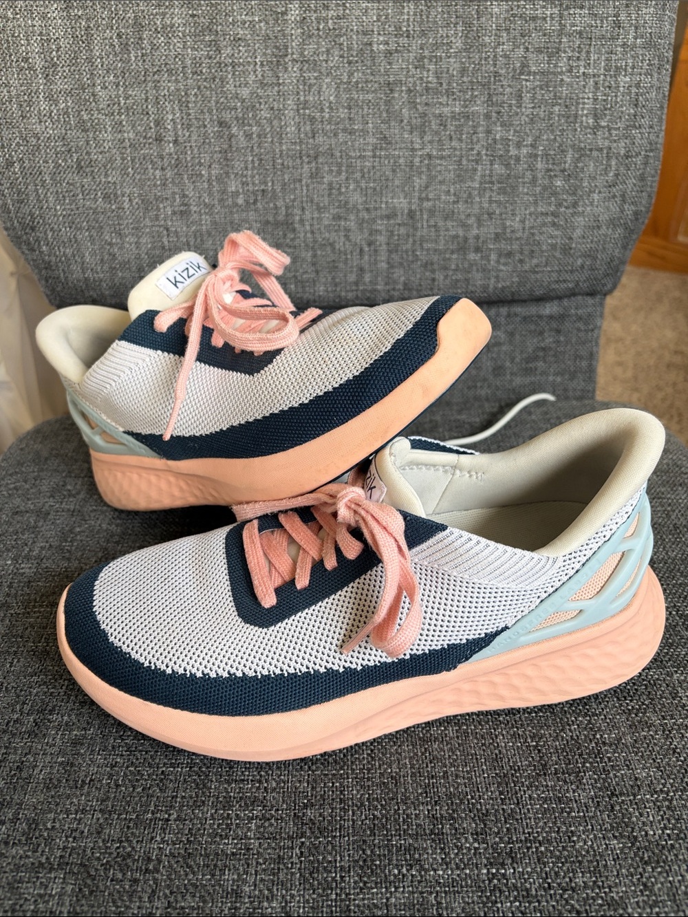 kizik Women’s Pink and Navy Knit Running Sneakers
